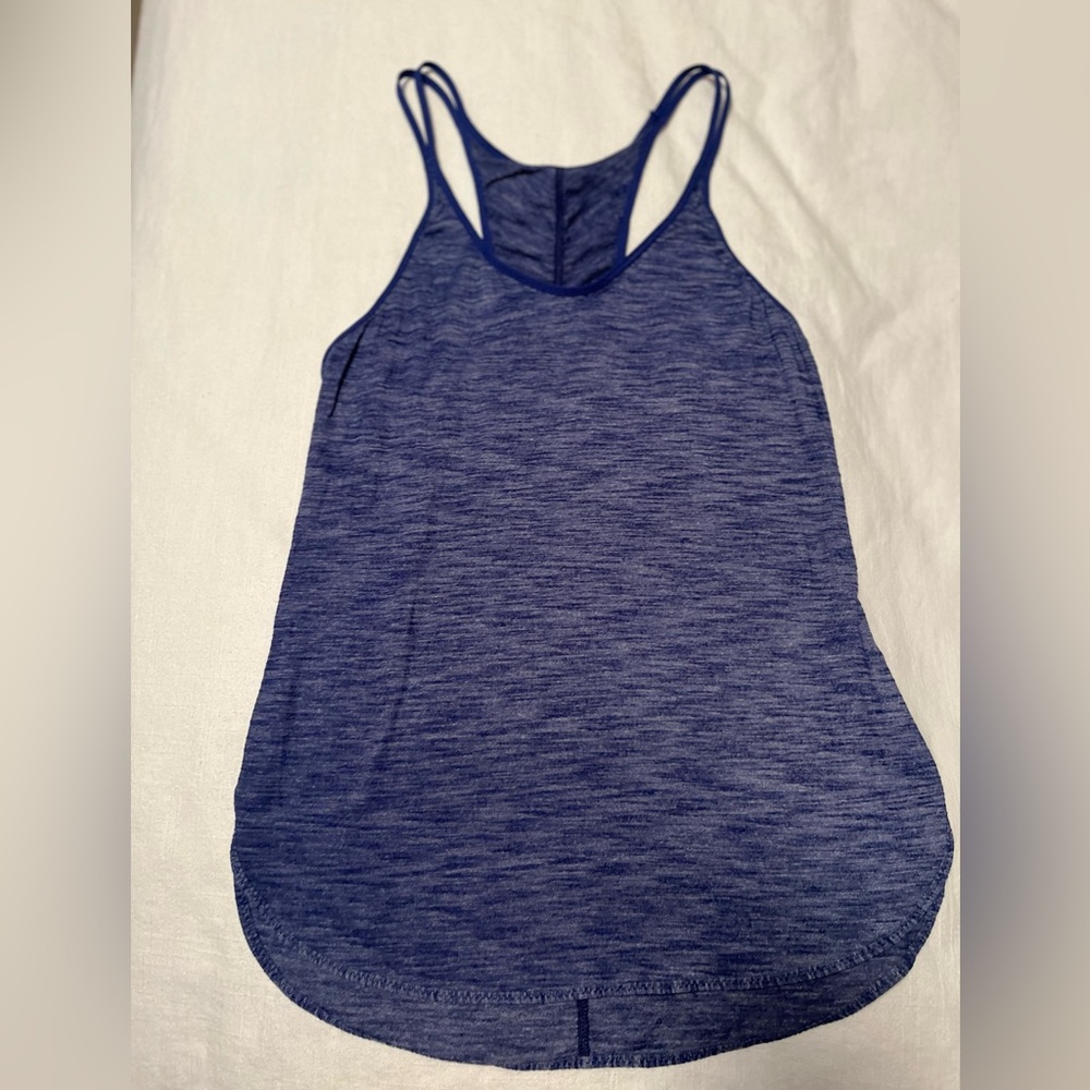 Lululemon size 6 singlet tank 💙